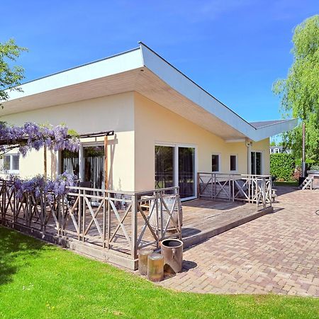 Spacious Comfort Villa Vera With Hottub Zeewolde Exteriör bild