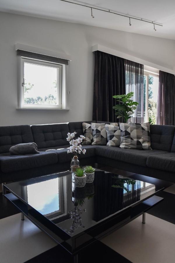 Spacious Comfort Villa Vera With Hottub Zeewolde Exteriör bild