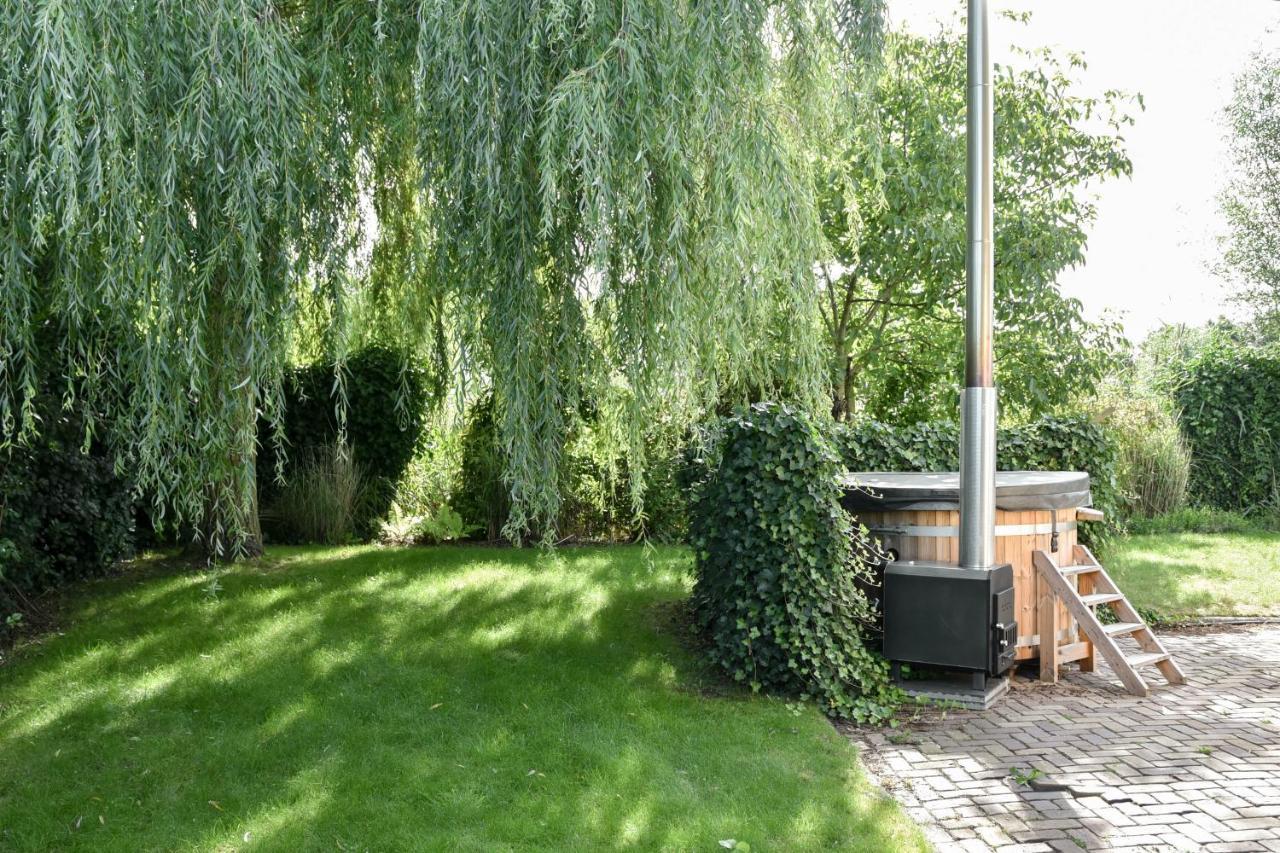 Spacious Comfort Villa Vera With Hottub Zeewolde Exteriör bild