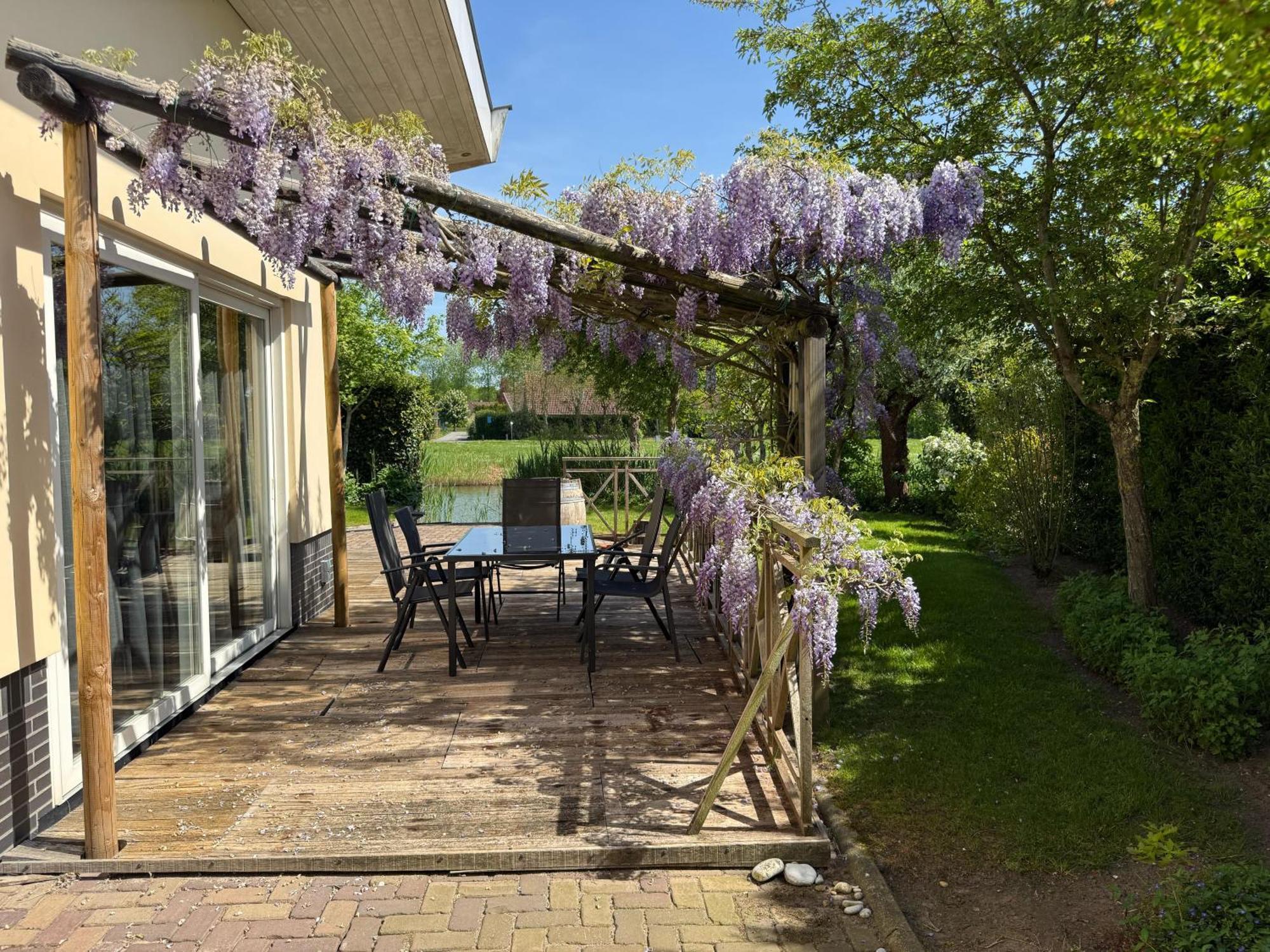 Spacious Comfort Villa Vera With Hottub Zeewolde Exteriör bild