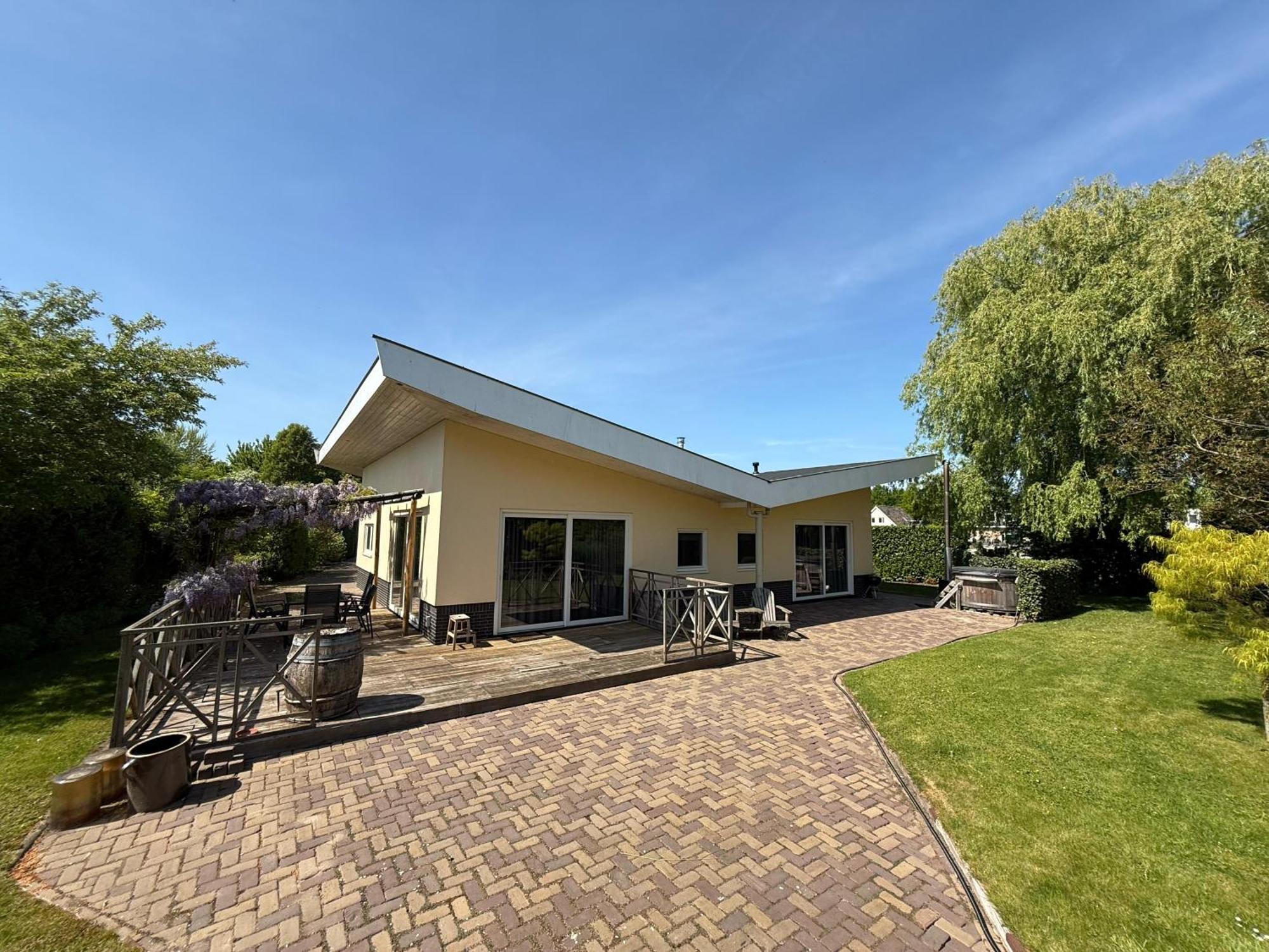 Spacious Comfort Villa Vera With Hottub Zeewolde Exteriör bild